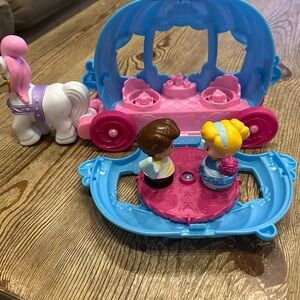 Fisher-Price Little People Cinderella Carriage with Cinderella and Prince Charm